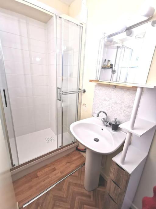 Studio Cosy Au Coeur De Reims Kültér fotó